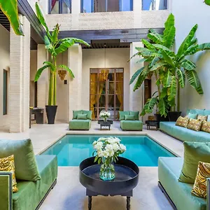 https://riad-tajania.marrakeshhotelsmorocco.com